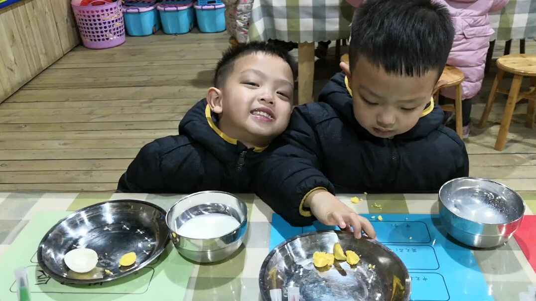 双胞胎的搞笑日常