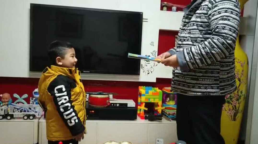 和爸爸一起递接物