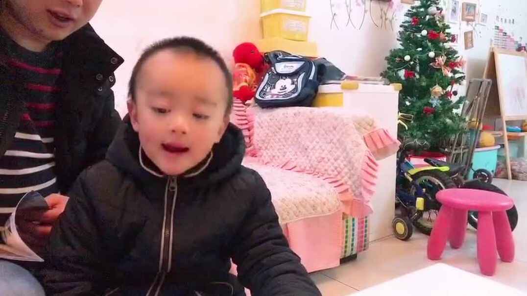 可爱小男孩