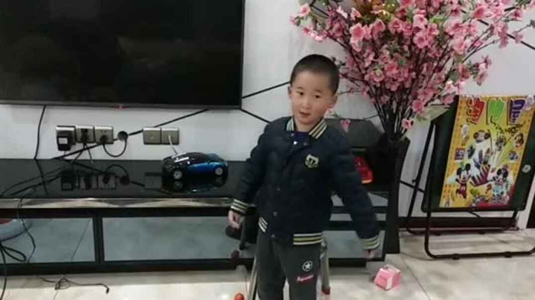 羞涩的男孩