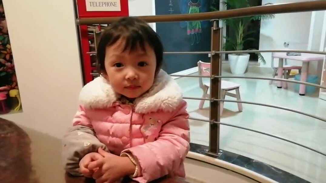 可爱的小女孩