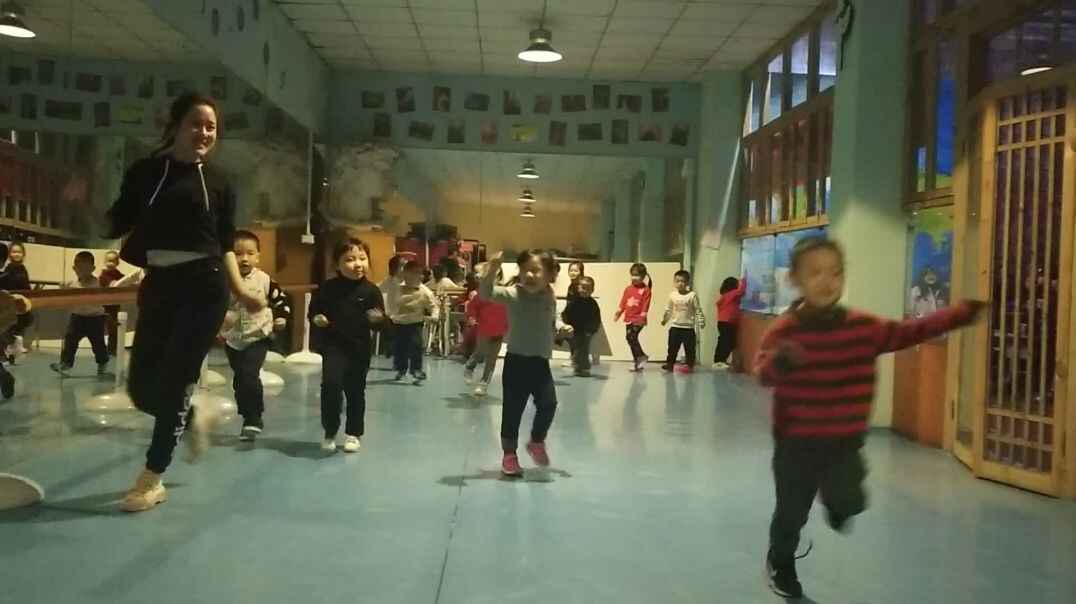 少儿爵士舞