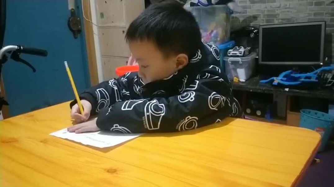 陪宝贝书写