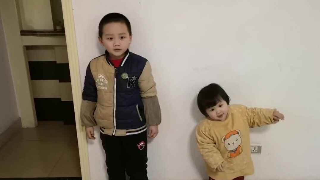 我和妹妹一起来