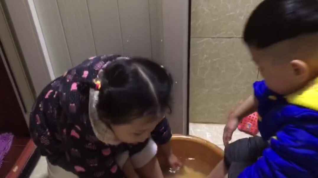 自己洗脚
