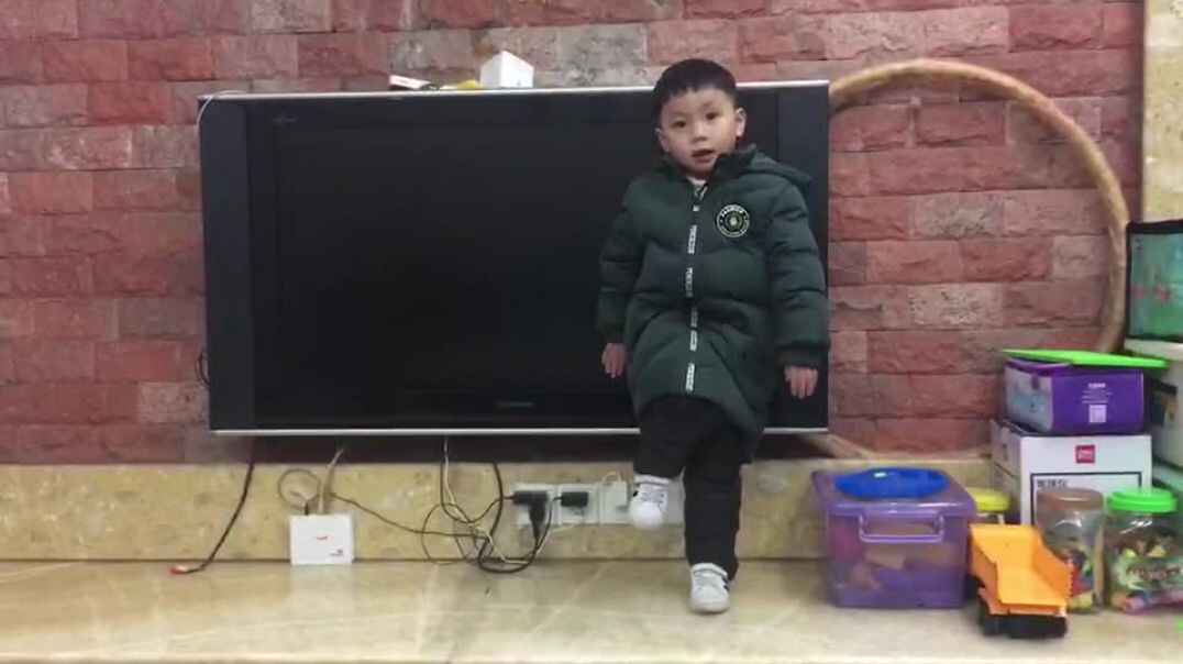 单脚跳锻炼自己