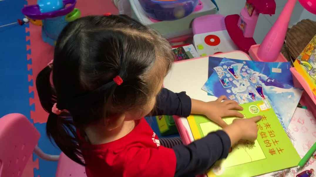 2019.9.25实验中班7号家庭作业反馈1.MOV