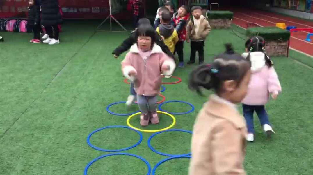 跳圈圈