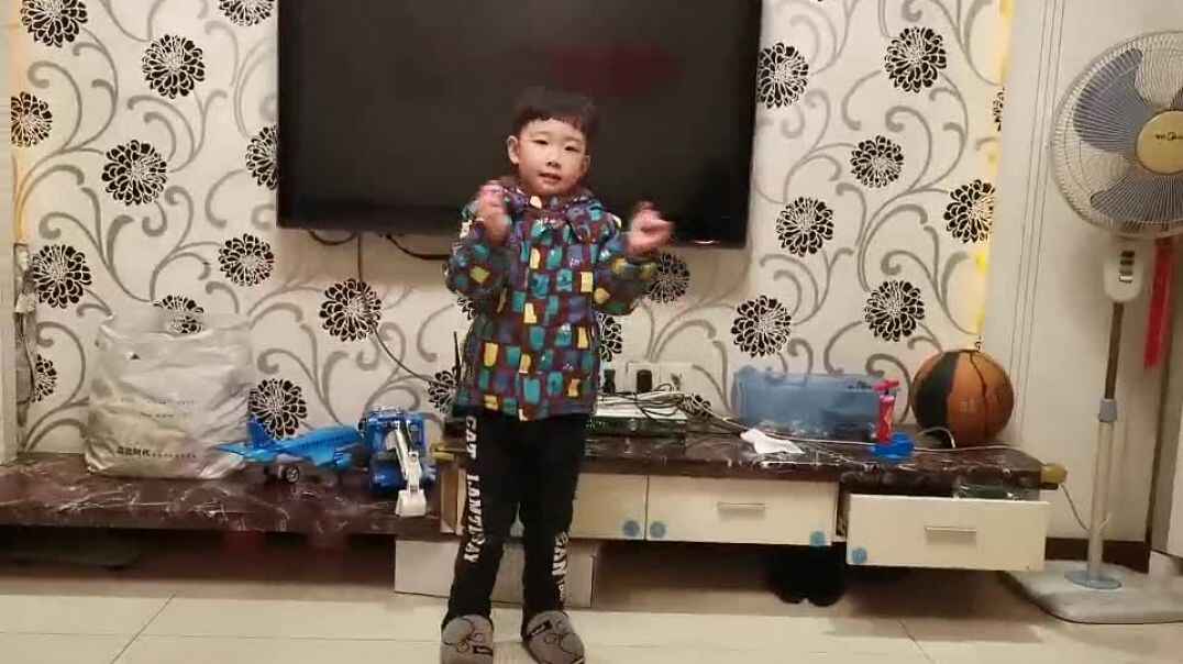 自己跳舞表现自己