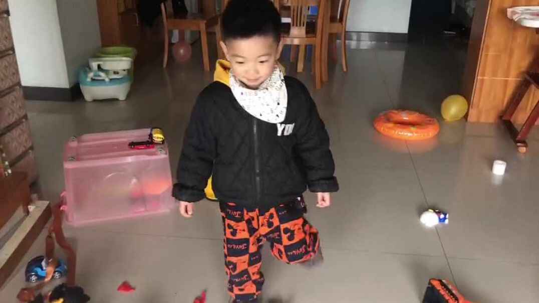 看看我的玩具