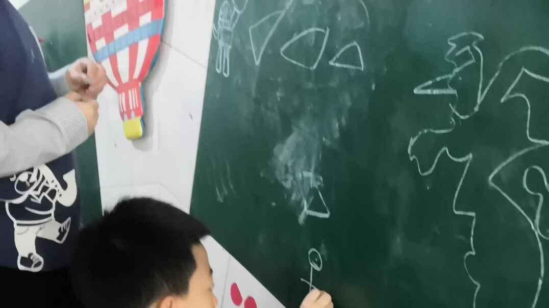 201904102019级实验1班绘画艺术.mp4