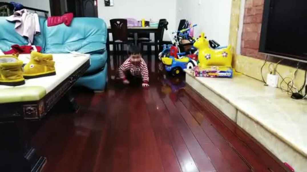 爬行的动作
