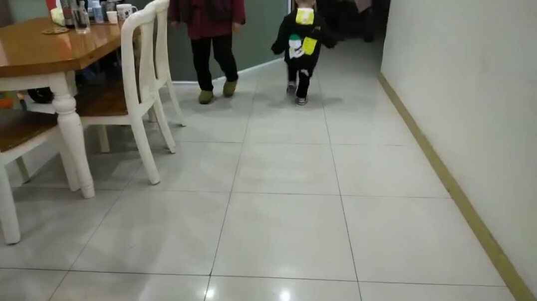 调皮的男孩