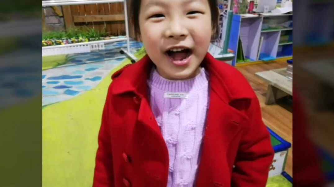 衣服反了.
