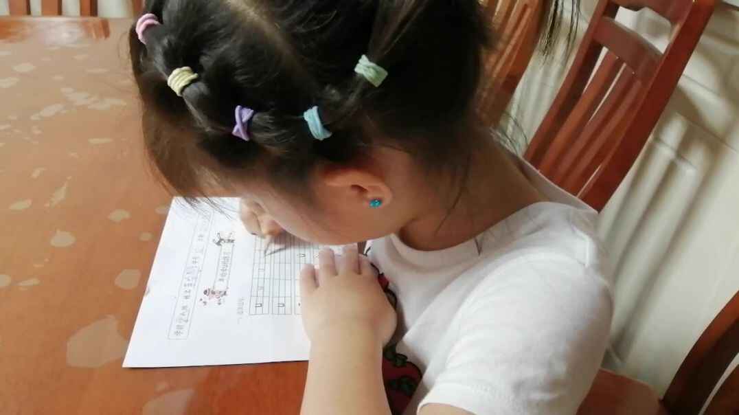 VID_20190926_203614.mp4