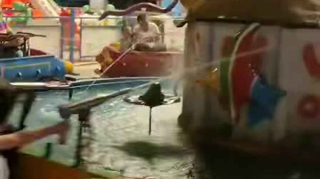 玩水