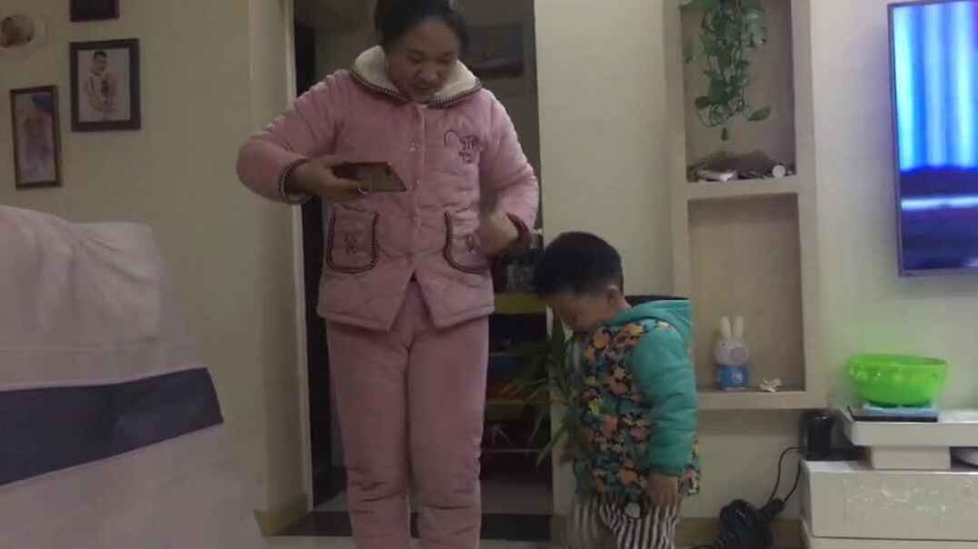 和妈妈学习做操