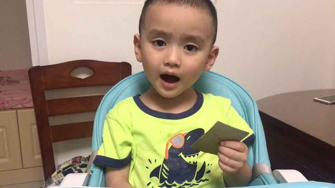 2019.9.10中C班黄彦翕《我上幼儿园》.MOV