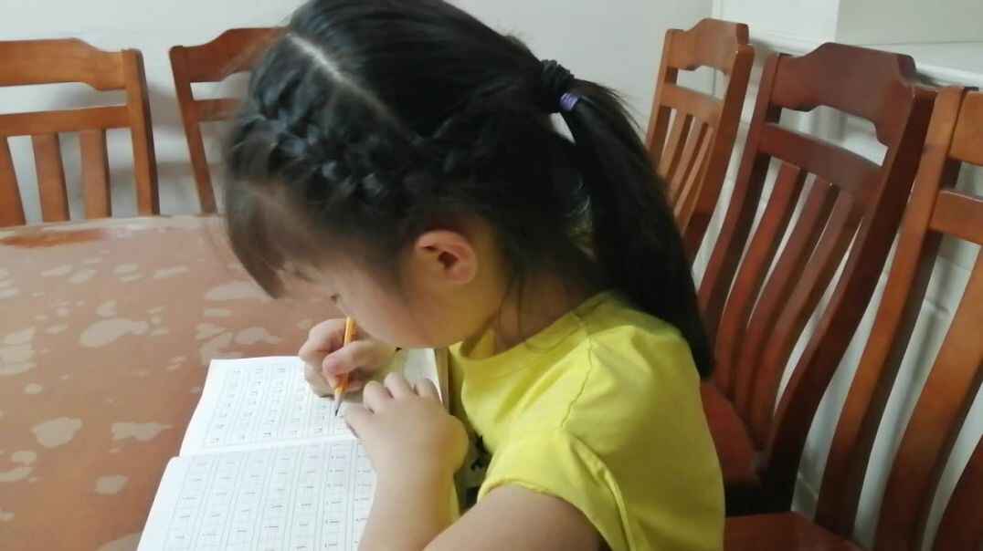 VID_20190927_210119.mp4