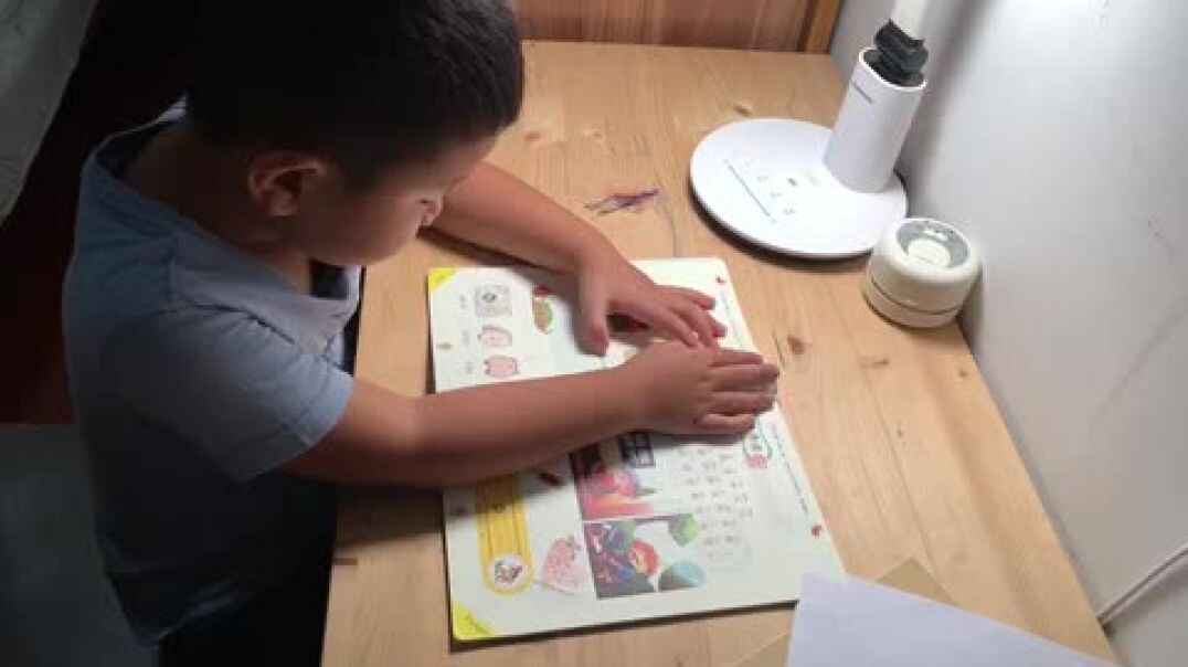 实验学前3班周子淏9月25日家庭作业.MOV