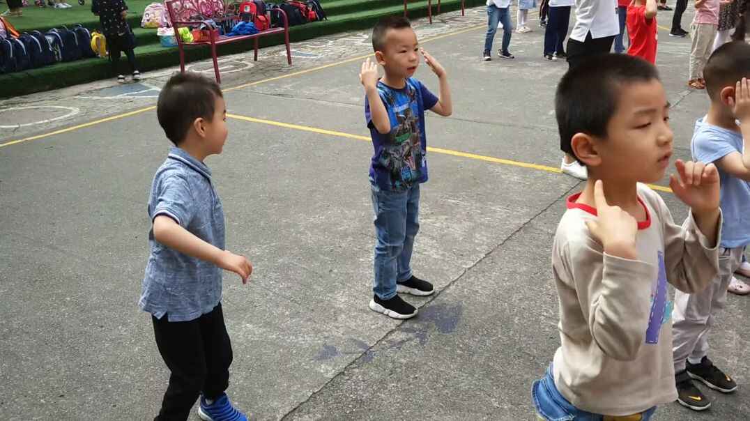 跟着音乐舞动1