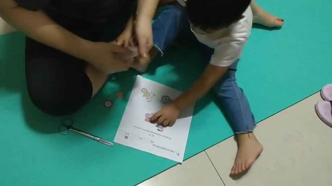 1569328611702.mp4《修车——石雅菲》