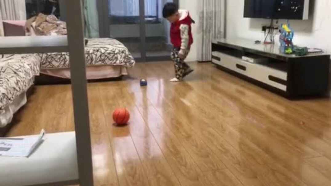 踢球运动