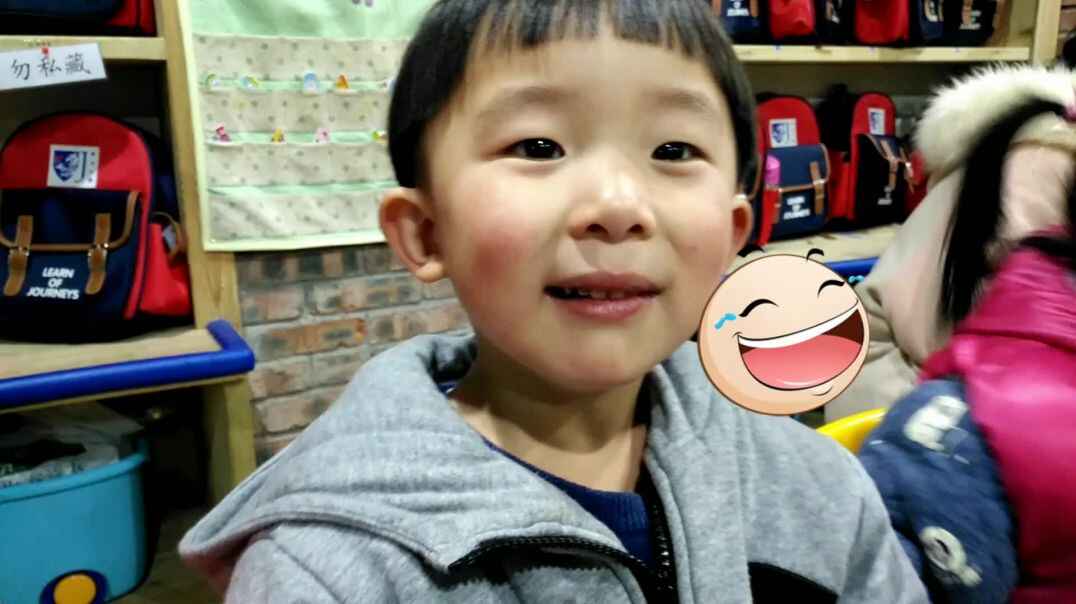 我要吃糖糖，看动画片