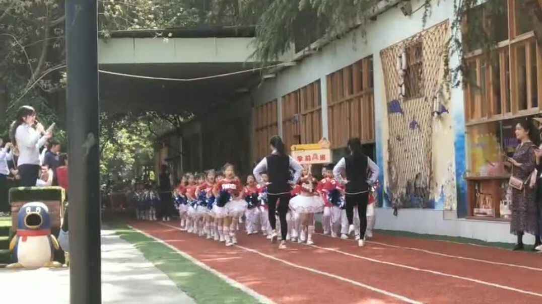 2019级A班20190410运动会精彩视频 (2).mp4