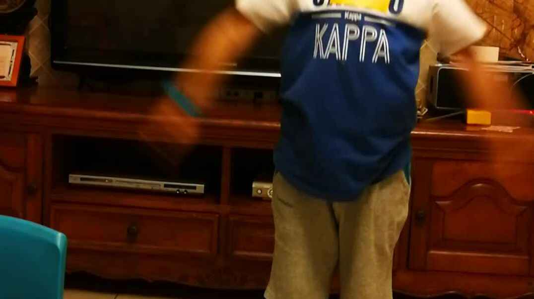 VID_20190904_221420.mp4