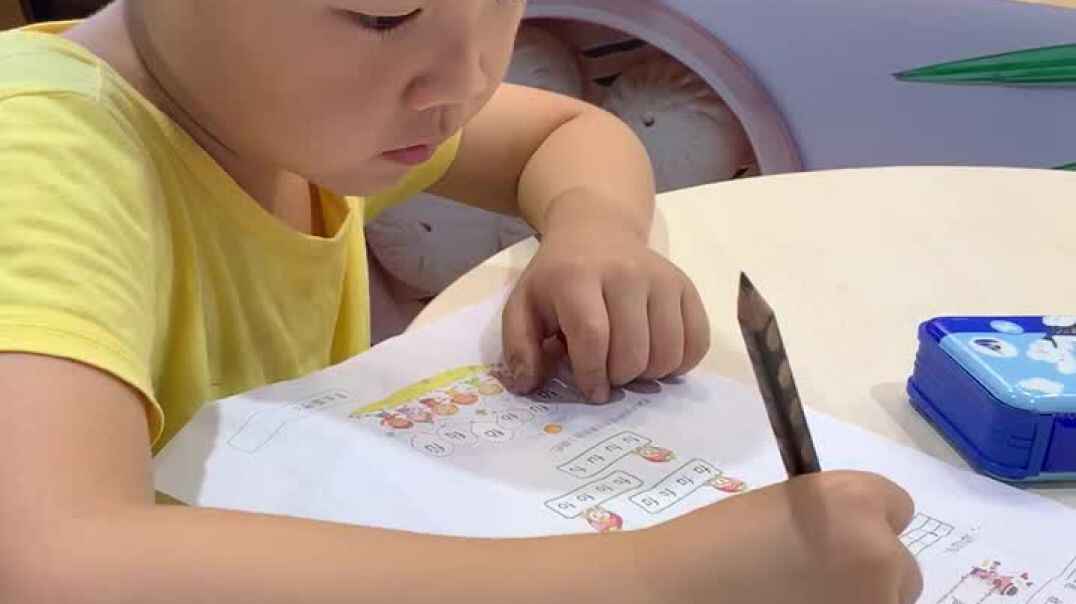 20622E76-07E5-4855-AC0F-76D6832F1700.MOV