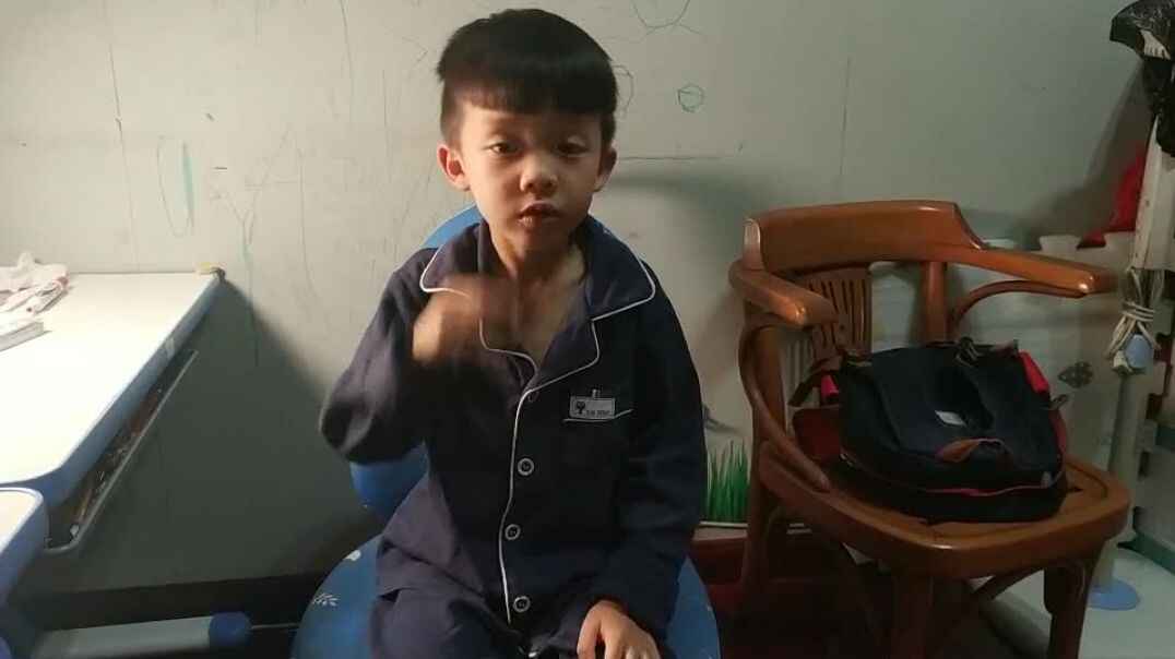 可爱的男孩