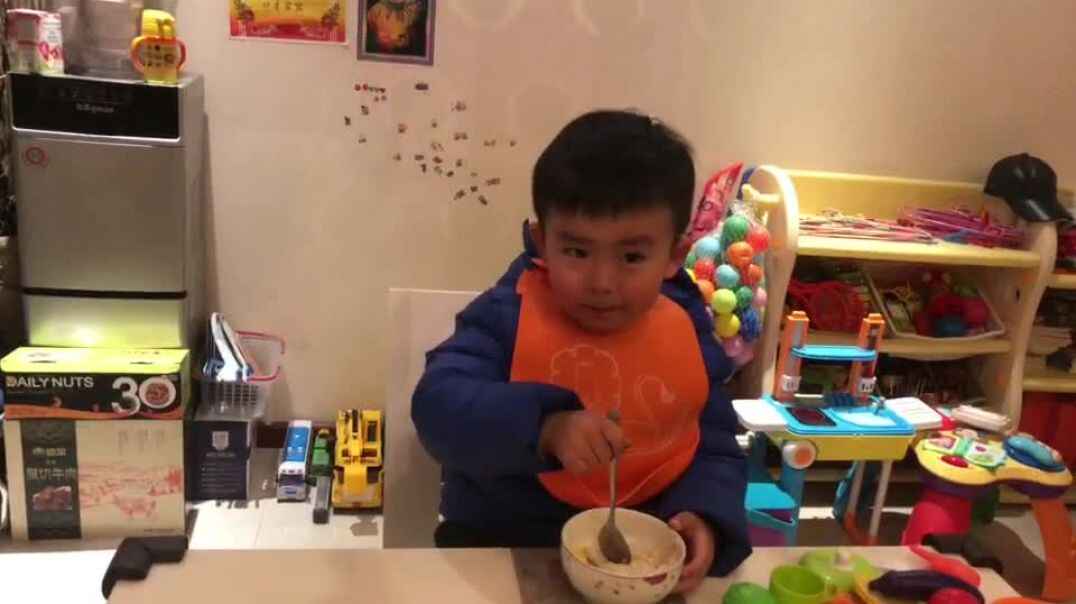 自己吃饭
