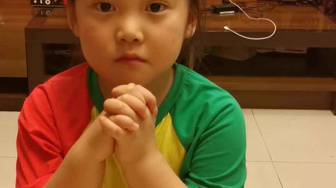 卢栩衣餐前感恩词