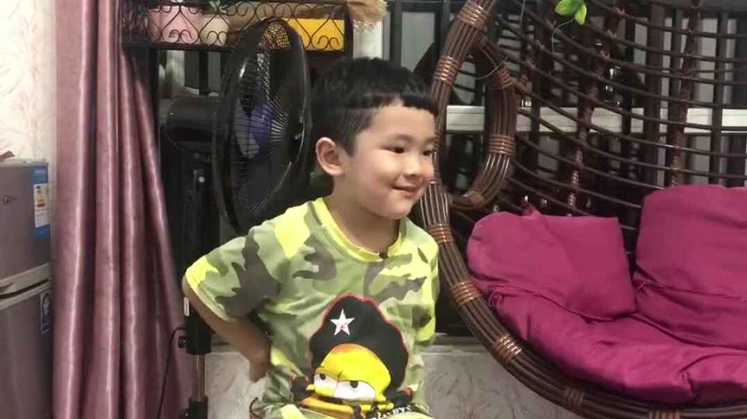 爸爸瞧 妈妈看