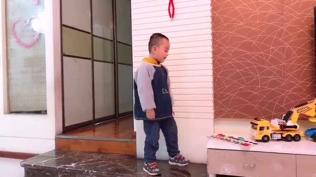 可爱男孩