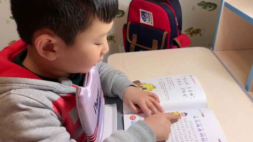 小宇读古诗