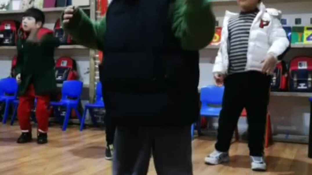 跳跳早操