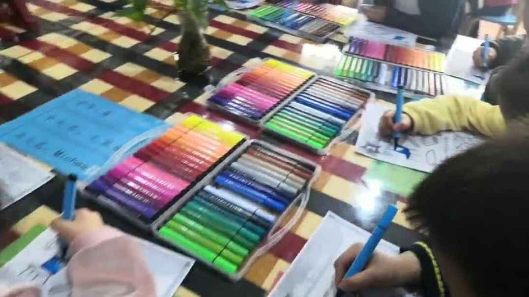 一起来画个画
