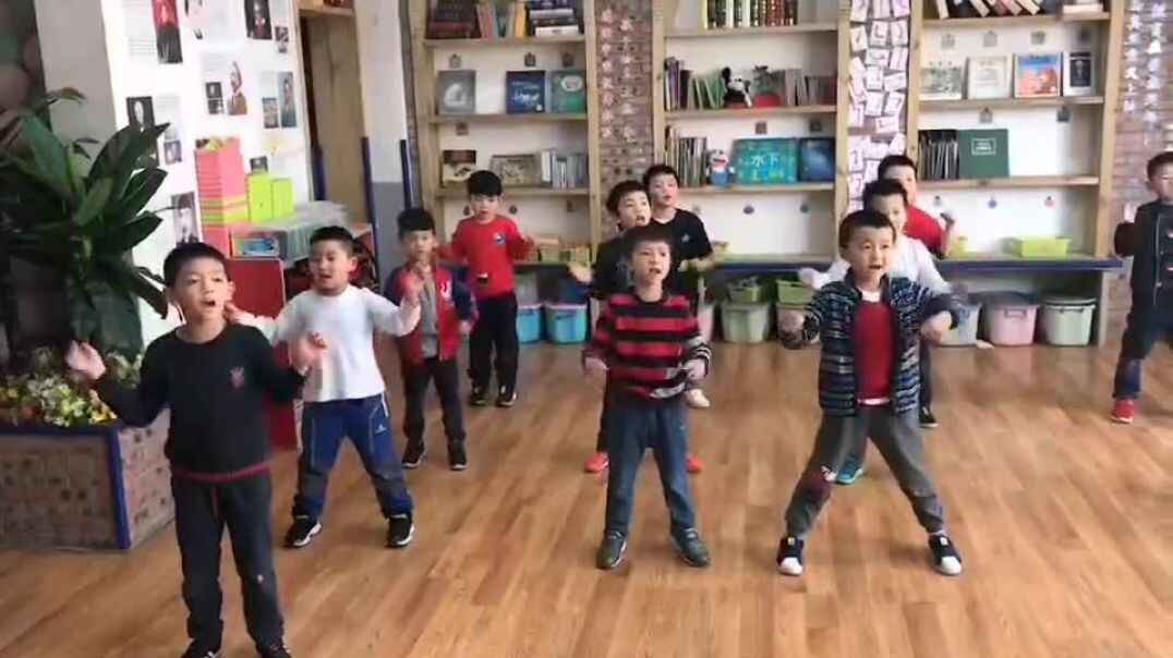 我们可爱吗