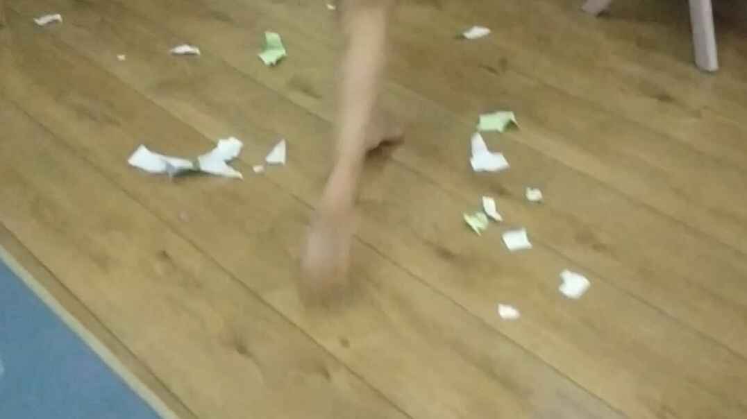 VID_20190904_211630.mp4