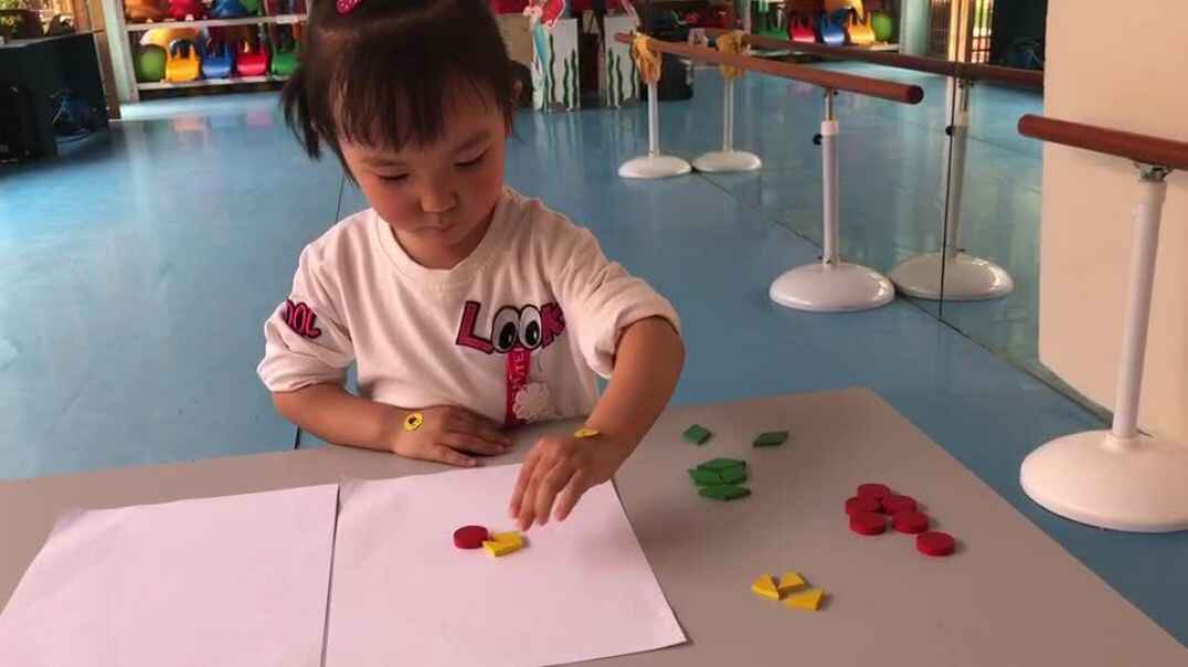 小花送给谁