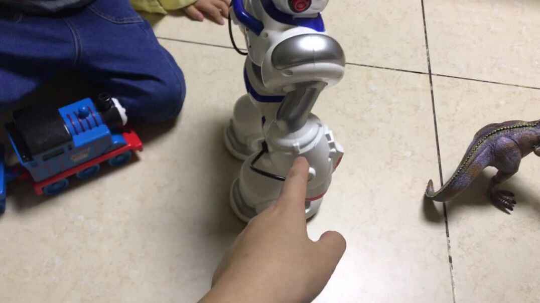 B88077E5-5C58-4E10-8959-BB2A563E34DF.MOV