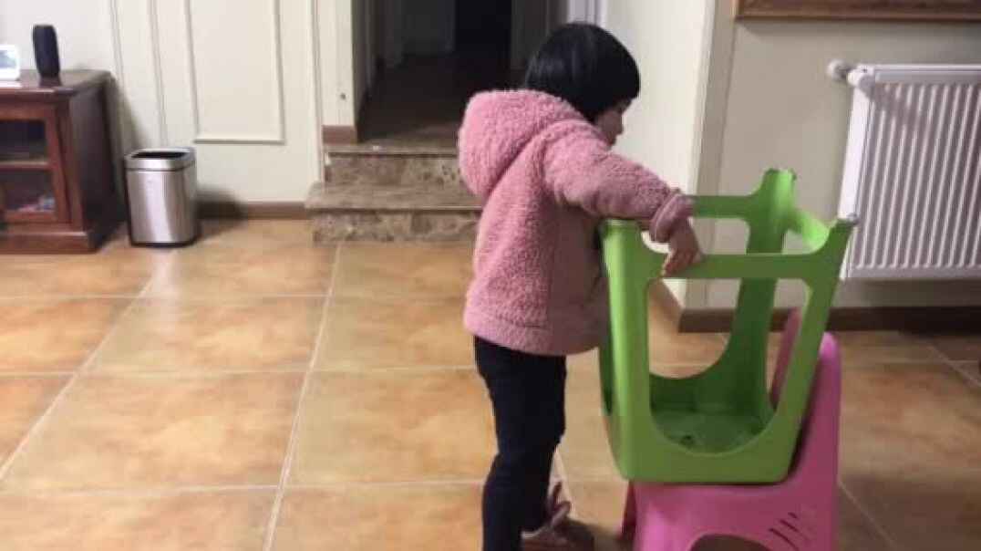 投椅子运动