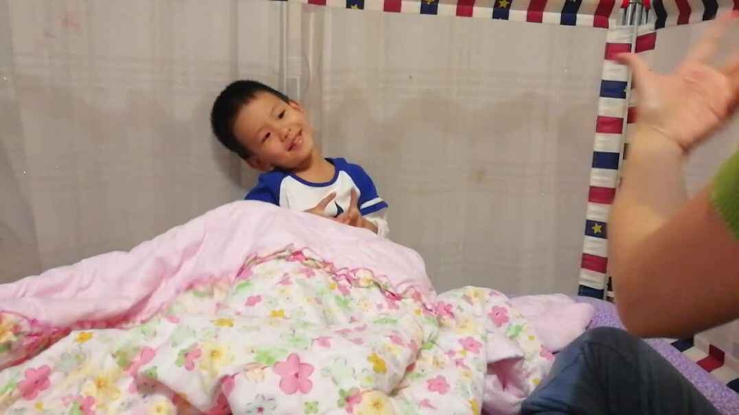 陈宇潞练习中秋韵律操