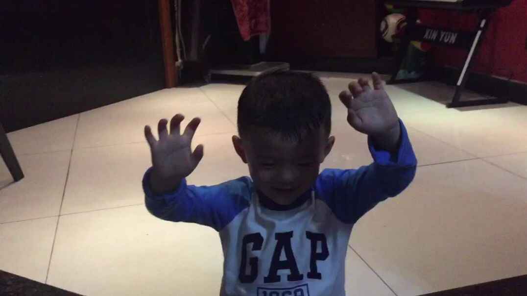 2019.9.18中C班潘柏宇家庭作业——游戏.MOV