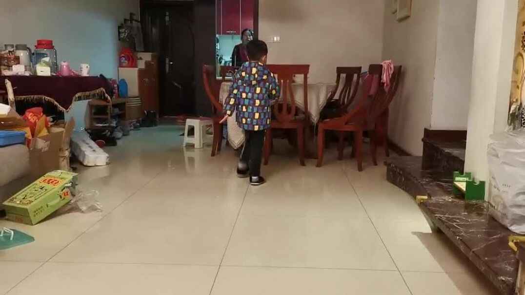 在家练习齐步走