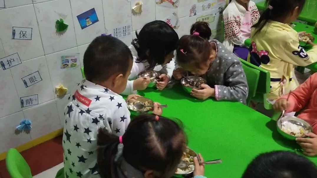 热气腾腾的午餐5