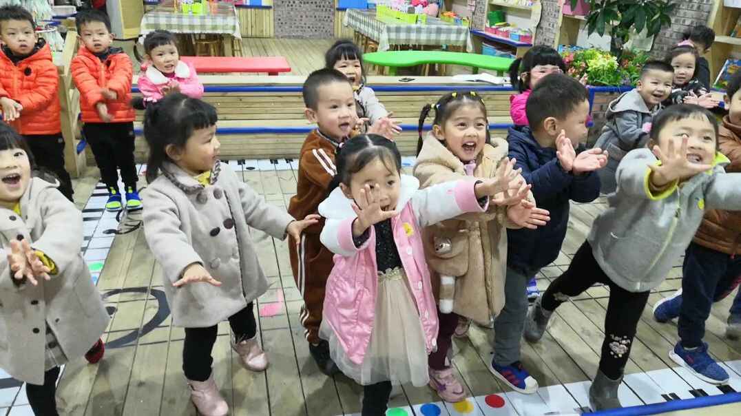 我们一起扭一扭