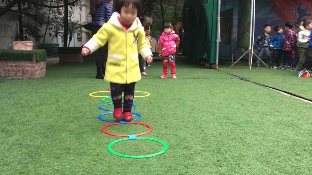 跳房子真好玩